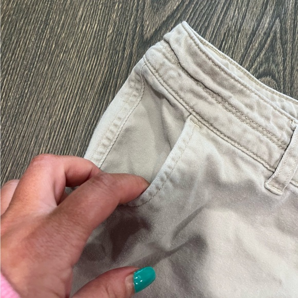 American Eagle Shorts Chino Flat Front Stretch Cotton Casual Tan Khaki Size 6 - Picture 2 of 9